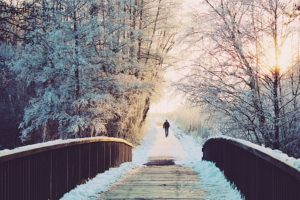 walking-in-snow